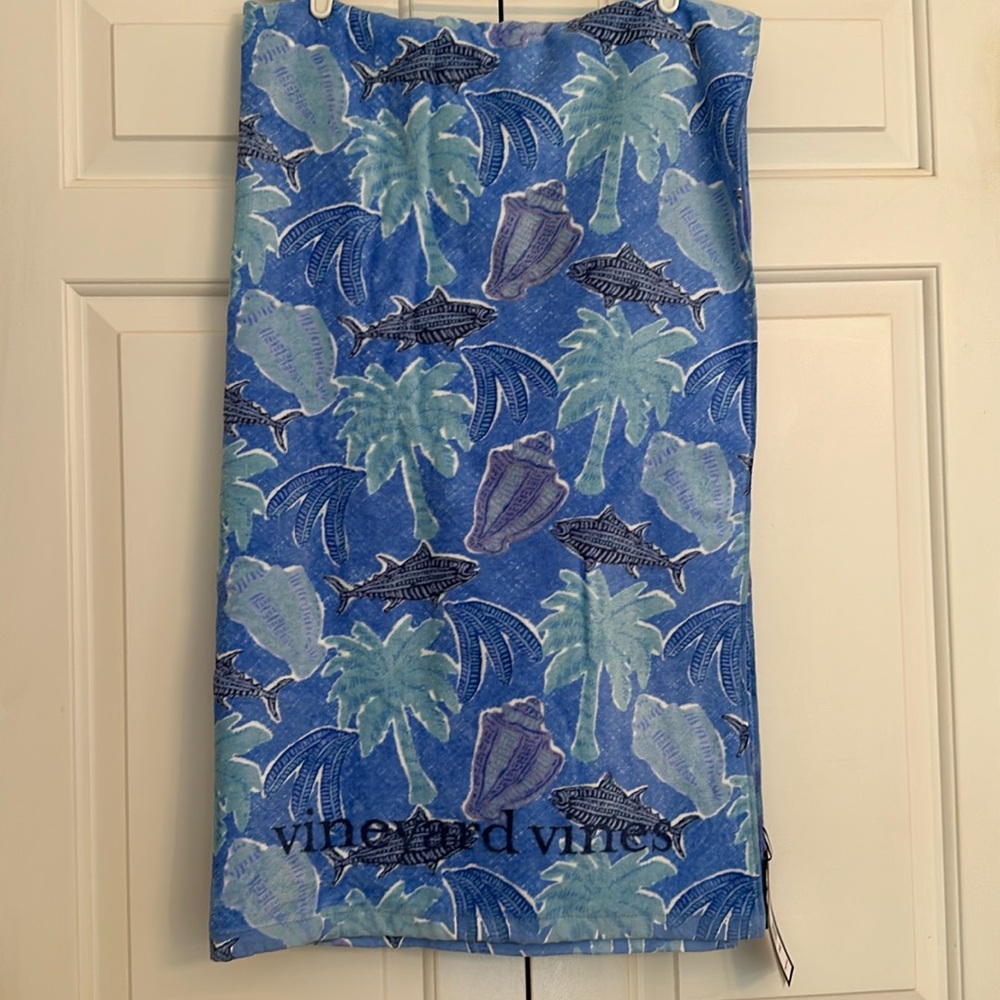 Vineyard Vines beach towel
